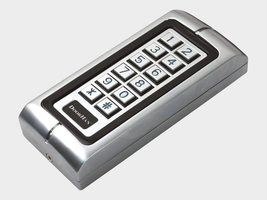 Антивандальная кодовая клавиатура KEYCODE для управления автоматическим устройством, также может быть использована как внешняя клавишная панель или устройство считывания проксими-карт
